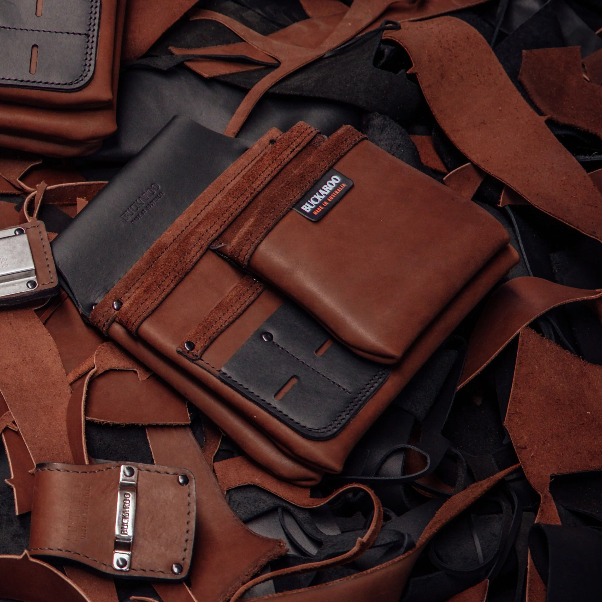 Heritage 2 Pocket & Pouch Nail Bag - Image 4